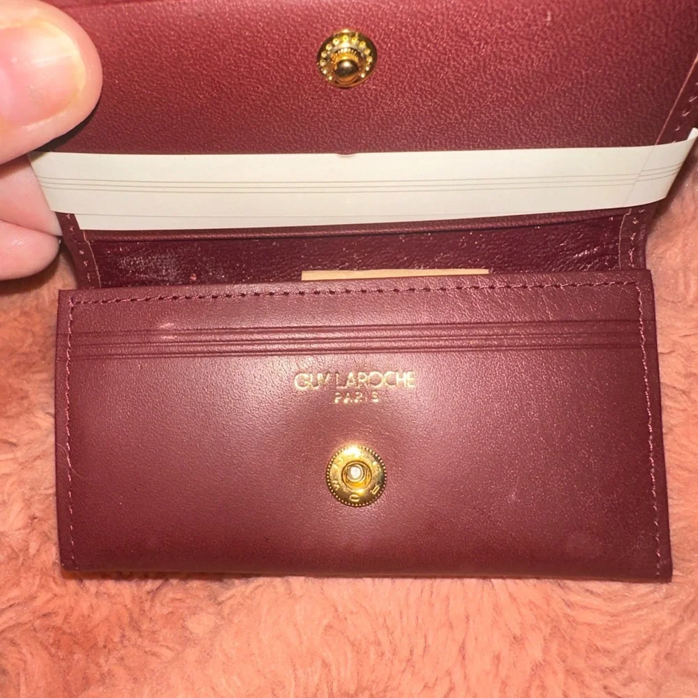 Guy Laroche great gift